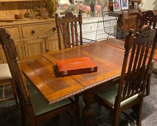 Antique dining table, leafs, chairs