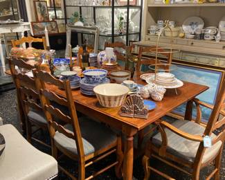 Ethan Allen dining table with chairs