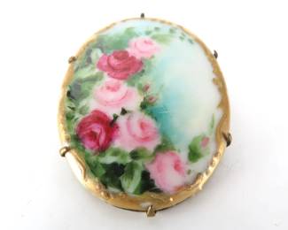 Beautiful Hand Painted Victorian Brooch
