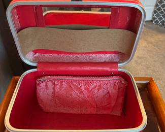Sears featherlite train case