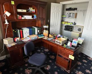 L-shaped desk
Electronics
Office supplies