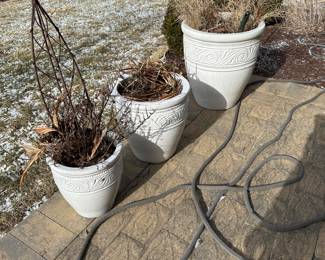 Set of 3 pots