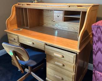 Roll top desk 
desk chair