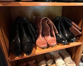 Boots - Bobaya  6.5 - Washiza  7 - Antonio Melani 7 