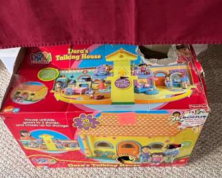Dora’s Talking House 