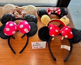 6 Disney Ears