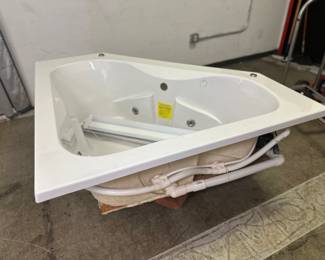 Mansfield Corner Jet Bathtub