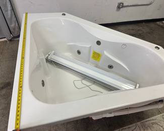 Mansfield Corner Jet Bathtub