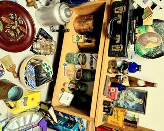 Advertising collectibles 