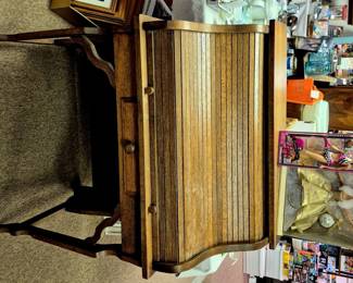 Antique 32" wide oak "S" rolltop desk