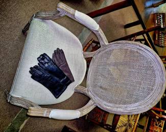 Large selection of vintage woman's gloves