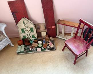 Vintage Rich Toys Dollhouse 1940, It is in Pieces. Vintage Wood Dollhouse Furniture. Vintage Child Chair
