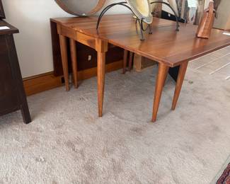 Federal style drop leaf Table by Willett Furniture