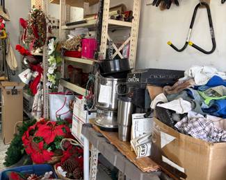 Vintage Christmas and shelving 