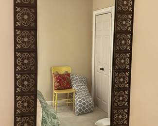 89 60.00 Iron open work mirror 25x38