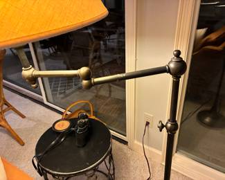 54 68.00 Iron floor lamp black 23Wx 58H