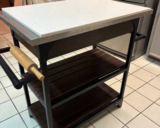 31 90.00 Kitchen island 32x19x34 with stainless top & drawer