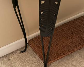 89 60.00 Iron open work mirror 25x38