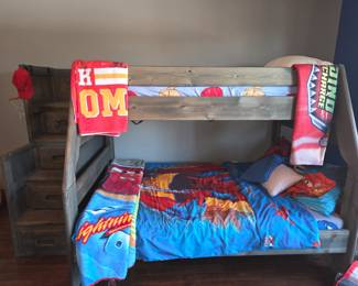 Bunk bed set w/stairs