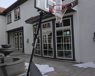 Basketball goal