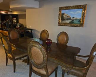 Dining table & 6 chairs