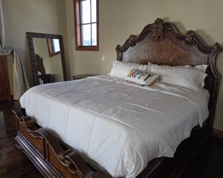 King size bed