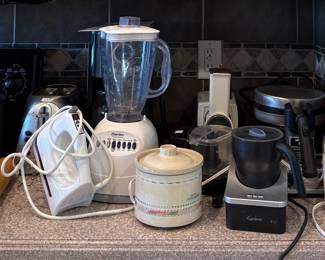Cuisinart 12 Cup Programmable Coffee Maker Black Stainless w Glass Carafe • kitchenAid professional hand mixer • Waring Pro Stainless Steel Belgian Waffle Maker Restaurant Style • Rival Little Dipper Crock Pot • moulinex 1970’s meat grinder • Oster Toaster • Osterizer Blender