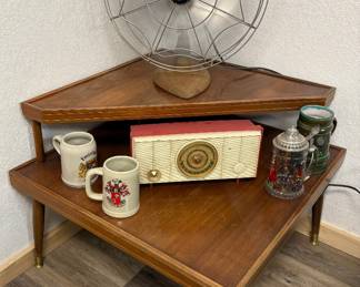 Mid Century Modern Corner Tiered Table & Vintage Eskimo Working Fan, Beer Steins 