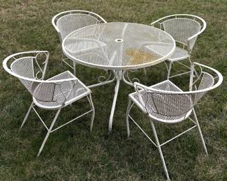 Iron Patio Table & Four Chairs 