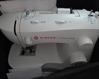 Singer Fashion mate sewing machine