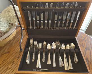 Plated flatware
