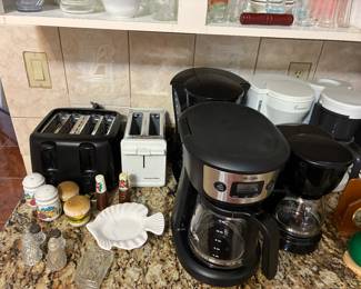 Toasters and coffee makers 