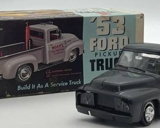 Vintage AMT 1953 Ford Pickup Model Kit with BoxDescription