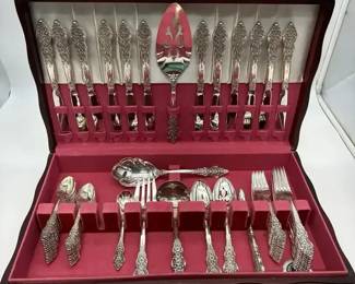 1847 Rogers Bros. International Silver Co. Renaissance Silverplate Flatware Set 68 Pieces 12 PPS