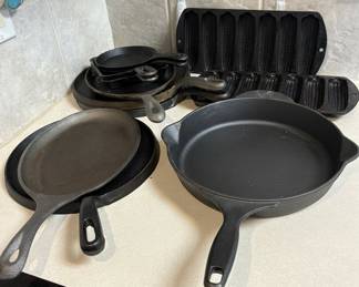The Pioneer Woman Timeless Cast Iron Cookware 