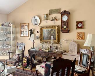 FULL HOME WITH VINTAGE & ANTIQUE COLLECTIBLES