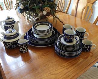 d Arabia Finland SAARA Cobalt Blue Stoneware Dinnerware Set 