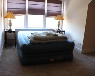 Queen Size Air Mattress with pump