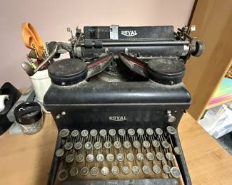 Royal typewriter