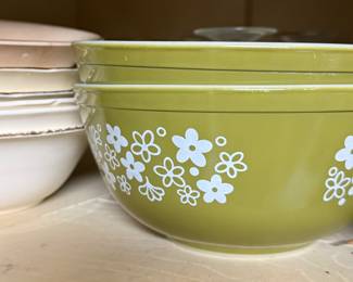 Pyrex Bowls