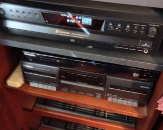 Samsung DVD player HDMI
Kenwood double cassette deck CT-201