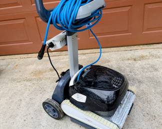 Electric Robotic Pool Cleaner