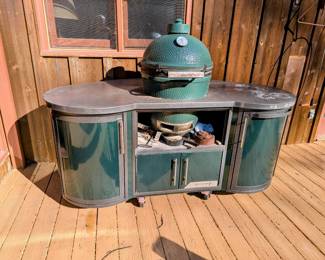 Big Green Egg & Cabinet