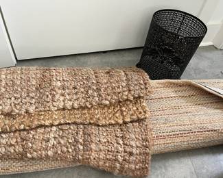 rugs & trash can holder