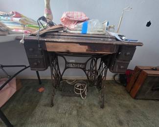 Singer sewing machine