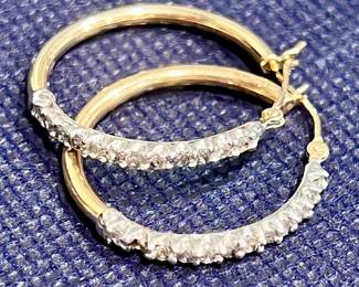 10 K earrings w/diamond 