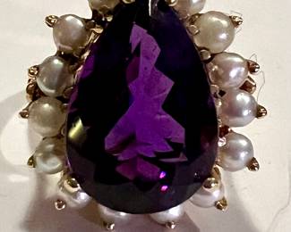 14 karat amethyst and pearl ring
