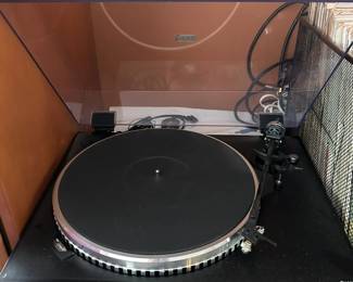 Sanyo Plus Series Q40 Turntable
