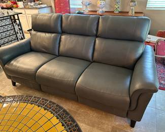 Leather so with 2 recliners--like new