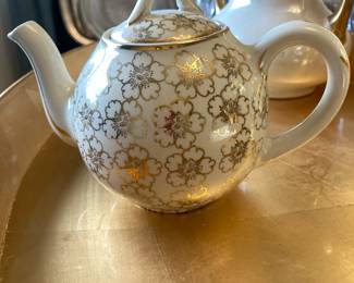 Hall French Flower tea pot